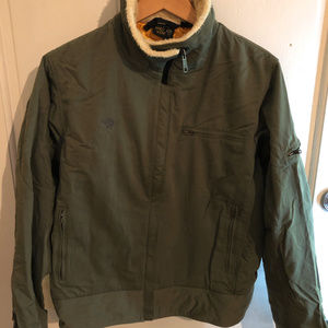Mountain Hardwear Men's Bomber Jacket - Medium